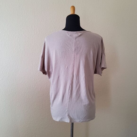 NWT Wildfox Chrissy V-Neck Tee in Atmosphere (Taupe) Size M - Picture 5 of 8